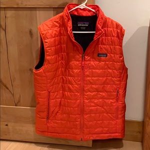 Patagonia Men’s down vest orange sz large EUC